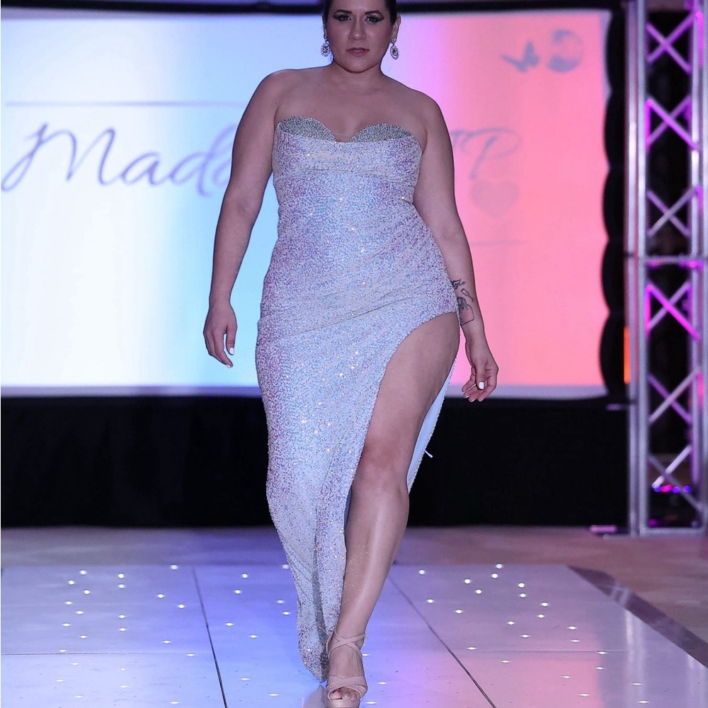 Elegant Strapless Sequin Gown